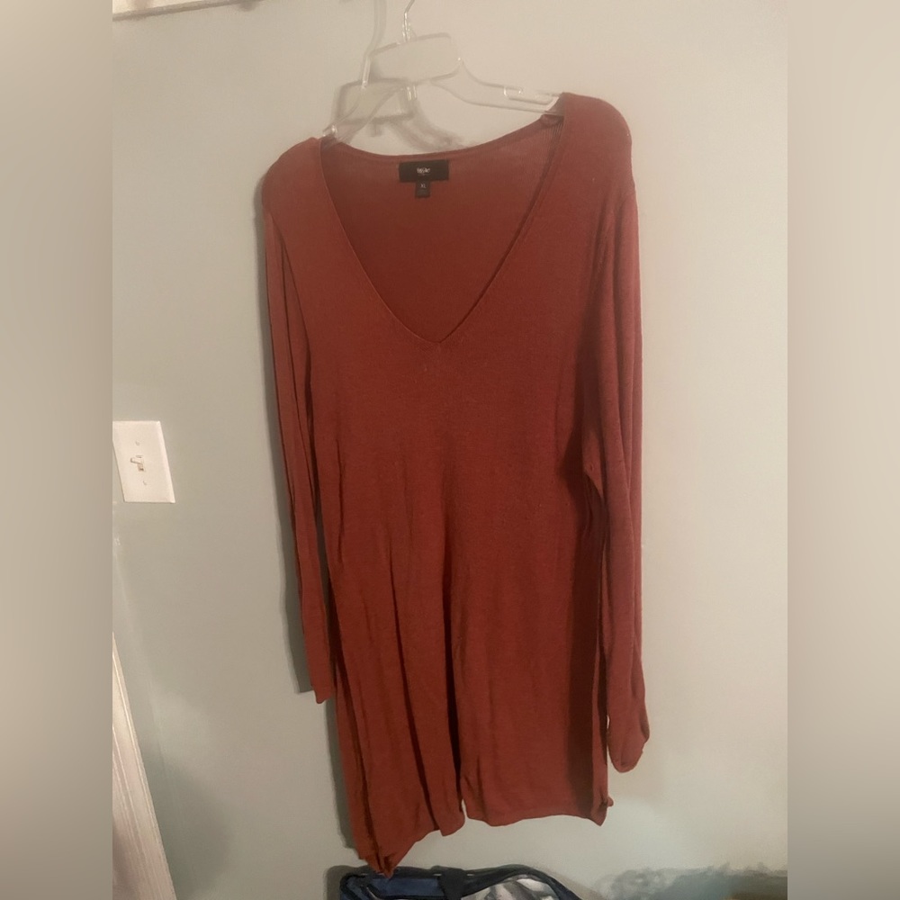 Long sleeve long length sweater